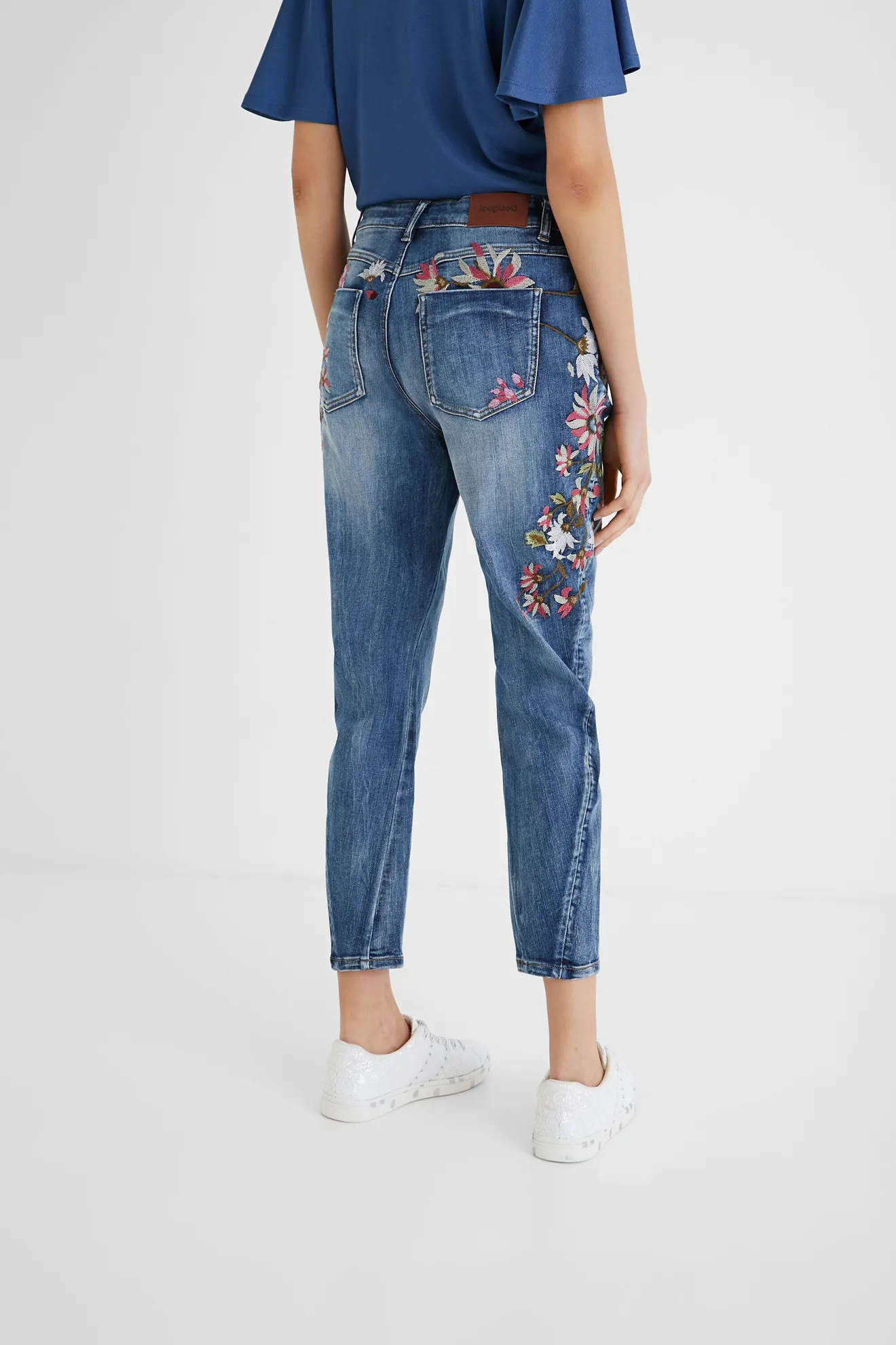 Vaquero boyfriend flores - Imagen 2