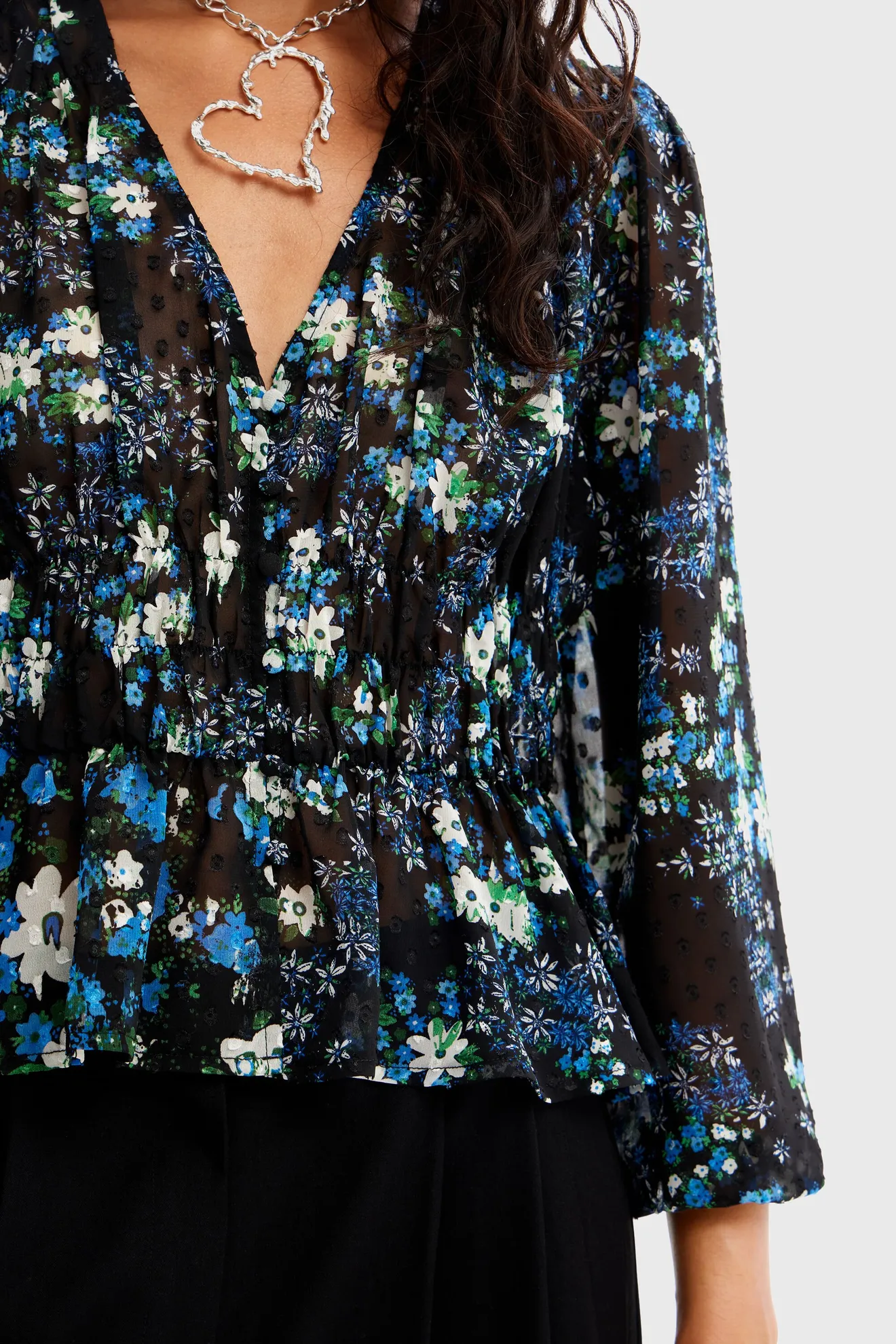 Camisa flores escotada - Imagen 5